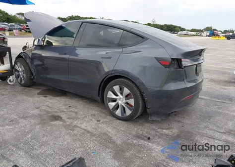 2023 Tesla Model Y Awd/Long Range Dual Motor All-Wheel Drive from USA, damaged, VIN 7SAYGDEE5PF876099